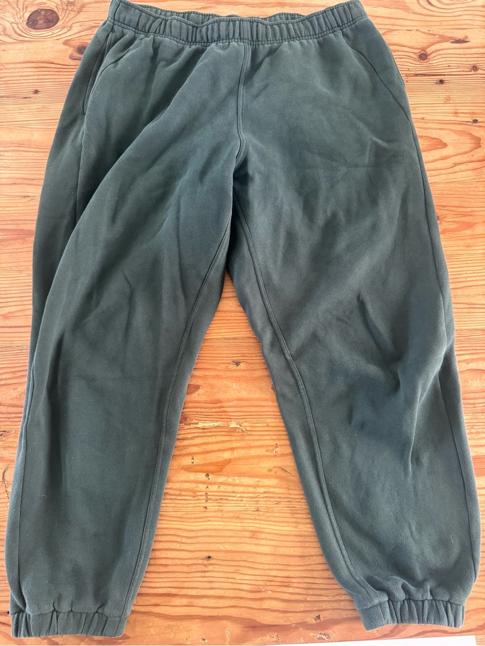 Lululemon women’s Scuba MR Oversized-Fit Jogger - size XL - Legacy Green